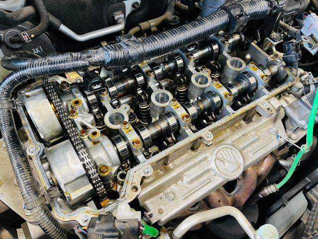 スズキ　ソリオ　オイル漏れ　ヘッドカバー交換　MA36S  K12C