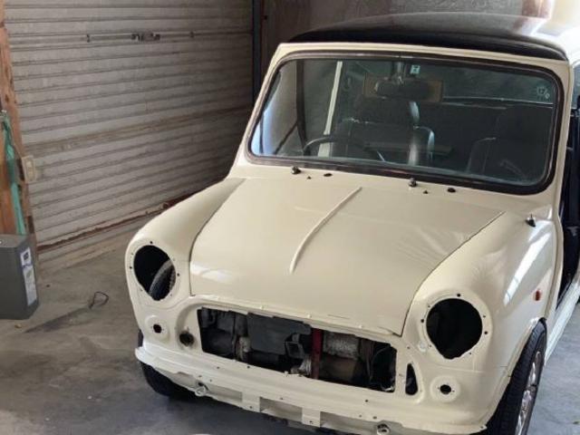 Mini 全塗装 久留米市周辺の鈑金 塗装 事故修理 キズへこみ直し 保険修理も大歓迎です 先ずはお見積りからお気軽に 三潴町 城島町 大木町 久留米 広川 グーネットピット