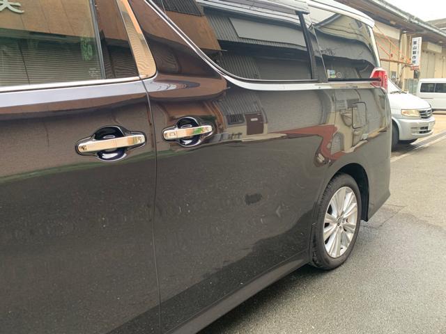 トヨタ　アルファード　鈑金塗装　左スライドドア　キズ　ヘコミ修理　大東市　門真市　寝屋川市