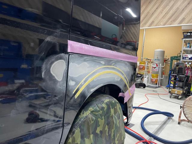 四日市市　スズキ　エブリィ　板金塗装
キズ直し　安い　代車無料