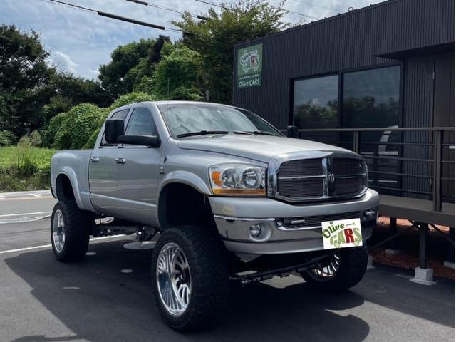 四日市市　ダッジラム　ラム　板金塗装　保険修理　へこみ修理　お値打ち　代車無料　早く修理します　見積もり大歓迎