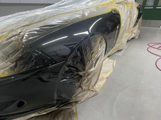 四日市市　鈴鹿市　ジャガー　XK　前後フェンダー　板金塗装　キズ修理　水性塗料　お値打ち　安い　代車無料