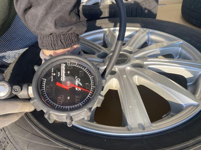 四日市市　ノート　タイヤ交換　スタッドレス交換　タイヤ硬度測定　お値打ち　安い　タイヤ交換キャンペーン実施中　