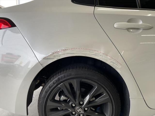 【板金塗装】①板金　カローラ　クォーター　リヤフェンダー　キズ修理　キズ直し　板金　塗装　へこみ修理　水性塗料　お値打ち　安い　早い　代車無料　四日市市　