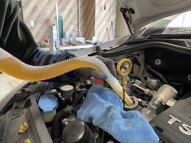 【車検】ポロ　フォルクスワーゲン　車検整備　お値打ち　安い　早い　代車無料　エンジンオイル交換　オイル交換　ブレーキオイル　交換　三重県　四日市市　