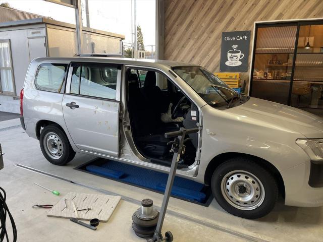 【ドア修理】 プロボックス　サクシード　ドア修理　リサイクル部品　対物保険　板金塗装　代車無料　おしゃれ　板金工場　整備工場　三重県　四日市市