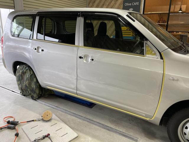 【ドア修理】 プロボックス　サクシード　ドア修理　リサイクル部品　対物保険　板金塗装　代車無料　おしゃれ　板金工場　整備工場　三重県　四日市市