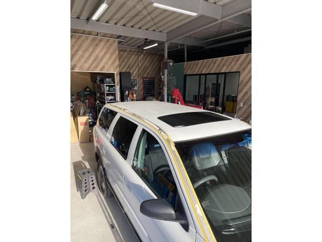 【塗装剥がれ】ボルボ　塗装　ルーフ　ピラー　お値打ち　安い　早い　代車無料　綺麗　板金工場　整備工場　おしゃれ　三重県　四日市市　鈴鹿市　桑名市　いなべ市　菰野町　