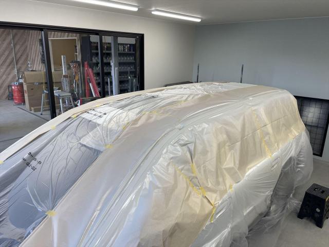 【塗装剥がれ】ボルボ　塗装　ルーフ　ピラー　お値打ち　安い　早い　代車無料　綺麗　板金工場　整備工場　おしゃれ　三重県　四日市市　鈴鹿市　桑名市　いなべ市　菰野町　