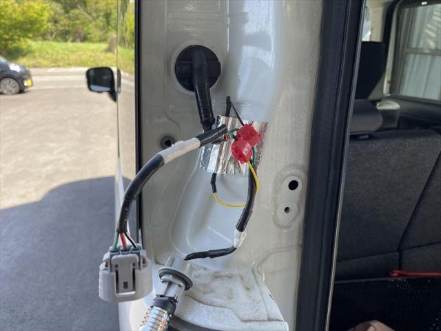 【ウィンカーバルブ交換】 スペーシアカスタム　スペーシア　LEDウィンカー　バルブ交換　ウィンカー交換　安い　早い　お値打ち　オリーブカーズ　整備工場　三重県　四日市市　