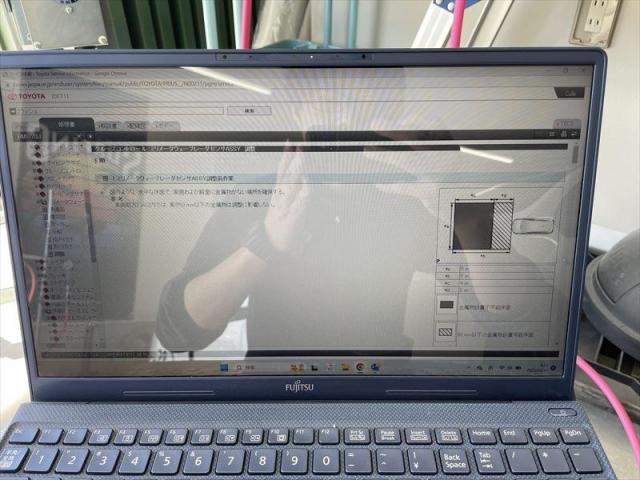 【エーミング】 プリウス　50プリウス　センサー調整　レーダー調整　ミリ波レーダー　診断機　エーミング　調整　整備工場　板金工場　お値打ち　安い　代車無料　四日市市　菰野町　いなべ市　桑名市　鈴鹿市　保険修理対応　