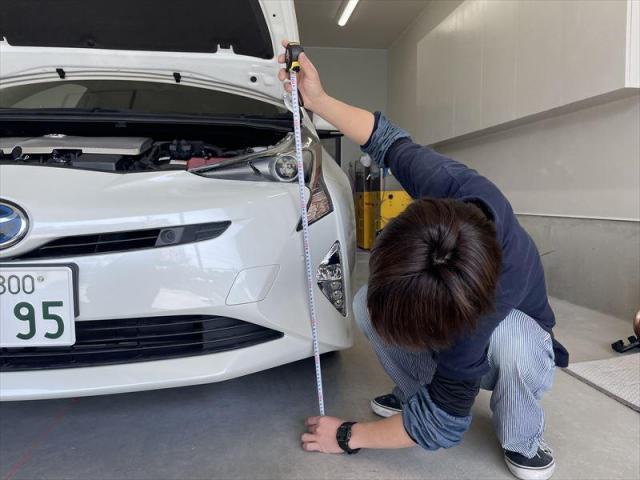 【エーミング】 プリウス　50プリウス　センサー調整　レーダー調整　ミリ波レーダー　診断機　エーミング　調整　整備工場　板金工場　お値打ち　安い　代車無料　四日市市　菰野町　いなべ市　桑名市　鈴鹿市　保険修理対応　