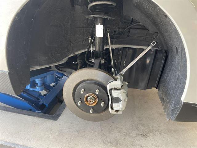 【ブレーキパッド交換】 スイフト　スイフトスポーツ　ブレーキパッド　持ち込み　部品持ち込み　お値打ち　安い　早い　代車無料　整備　三重県　四日市市　菰野町　いなべ市　東員町　桑名市　鈴鹿市　オリーブカーズ