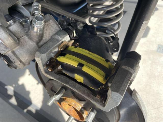 【ブレーキパッド交換】 スイフト　スイフトスポーツ　ブレーキパッド　持ち込み　部品持ち込み　お値打ち　安い　早い　代車無料　整備　三重県　四日市市　菰野町　いなべ市　東員町　桑名市　鈴鹿市　オリーブカーズ