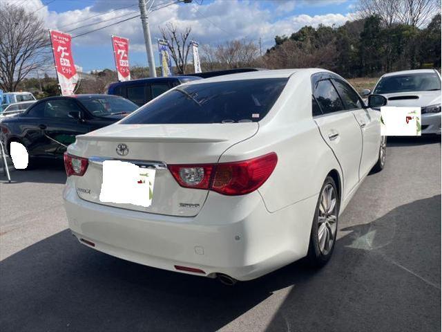 【テールランプ交換】 マークX　部品持ち込み　テール交換　社外品から純正　お値打ち　安い　早い　代車無料　整備　板金　三重県　四日市市　菰野町　いなべ市　東員町　桑名市　鈴鹿市　オリーブカーズ