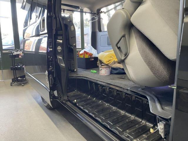 【シートベルト取付け】 ハイエース　後部座席　シートベルト後付け　スーパーGL　シート交換　加工　部品持ち込みOK　お値打ち　安い　早い　代車無料　三重県　四日市市　菰野町　いなべ市　桑名市　鈴鹿市