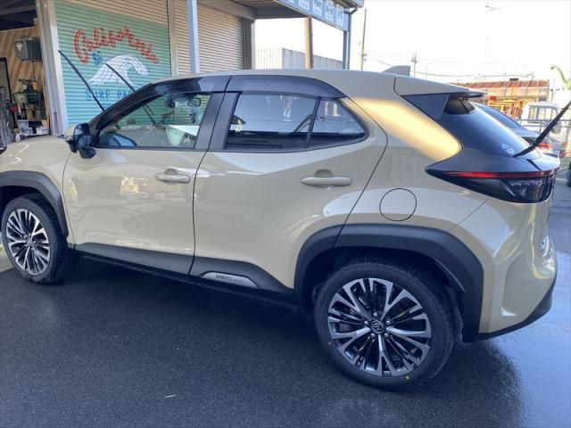 【側面後ろ修理④】ヤリスクロス　保険修理　車両保険　鈑金　塗装　キズ修理　ドア交換　水性塗料　オリーブカーズ　三重県　四日市市　菰野町　いなべ市　桑名市　鈴鹿市