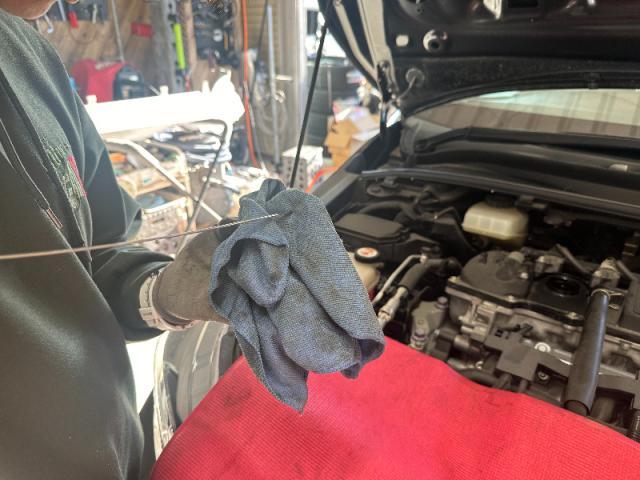 【エンジンオイル交換】　カローラスポーツ　オイル交換　0W-20　GR　アッシュオイル　お値打　安い　早い　代車無料　オリーブカーズ　三重県　四日市市