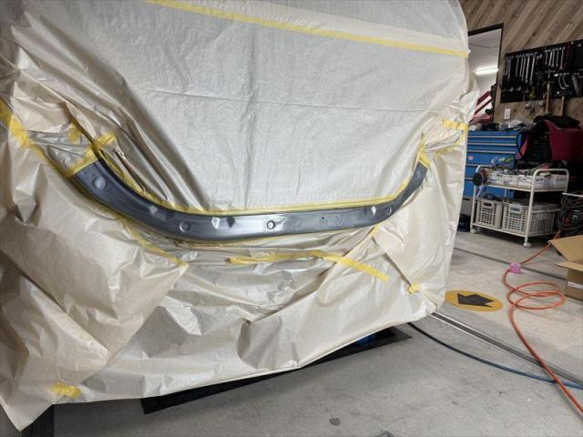 【追突被害修理③】　デリカＤ：２　エーミング　対物　保険修理　リヤ損傷　ゲート交換　リヤバンパー交換　代車無料　オリーブカーズ　三重県　四日市市