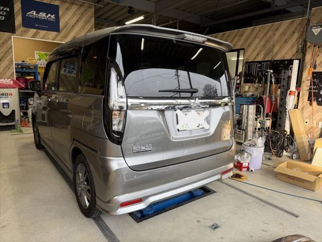 【追突被害修理③】　デリカＤ：２　エーミング　対物　保険修理　リヤ損傷　ゲート交換　リヤバンパー交換　代車無料　オリーブカーズ　三重県　四日市市