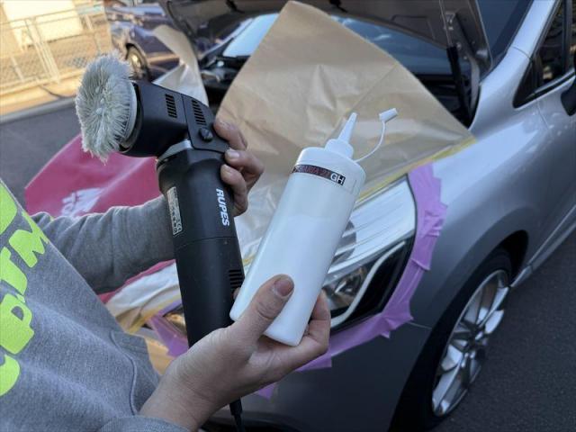 【ヘッドライトコーティング】 ルノー　ルーテシア　ヘッドライトくもり　ヘッドライト黄ばみ　磨き　お値打ち　安い　早い　代車無料　オリーブカーズ　三重県　四日市市