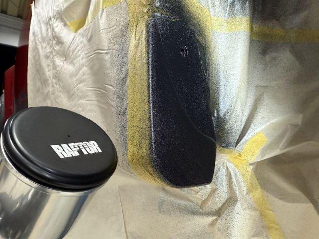 【ラプター塗装】　日産　フェアレディＺ　ラプター　カスタム　塗装　お値打ち　安い　早い　代車無料　オリーブカーズ　三重県　四日市市