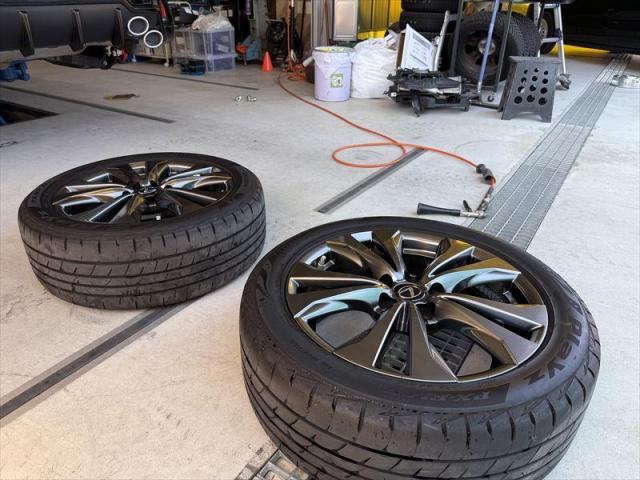 【ホイールコーティング】　ＵＸ　コーティング　ホイール洗浄　お値打ち　安い　代車無料　オリーブカーズ　三重県　四日市市