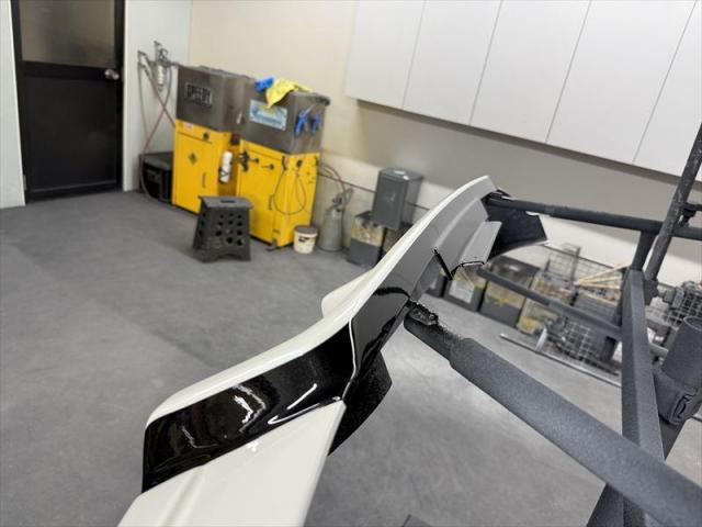 【スポイラー塗装】　コペン　スポイラー塗装　リアアンダースポイラー　未塗装　塗り分け塗装　カスタム　部品持ち込み歓迎　お値打ち　安い　オリーブカーズ　三重県　四日市市