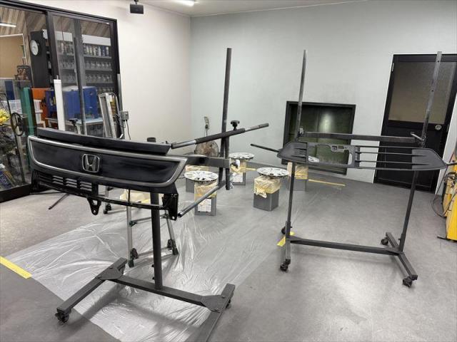 【ラプターライナー】 N-WGN フロントグリル塗装 バンパーグリル塗装 ラプター 塗装 カスタム お値打ち 安い 代車無料 オリーブカーズ 三重県 四日市市