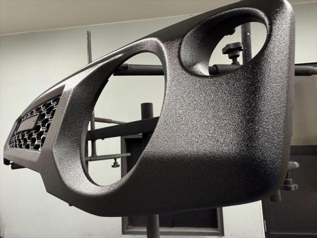 【ラプターライナー塗装】　ジムニー　グリル塗装　フロントグリル　ラプターライナー　ラプター　カスタム　お値打ち　安い　持ち込み歓迎　オリーブカーズ　三重県　四日市市