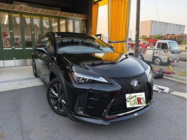 【ボディコーティング】レクサス　ＵＸ　アークバリア21　コーティング　ガラスコーティング　洗車　アーチモール塗装　ラプター　お値打ち　安い　代車無料　オリーブカーズ　三重県　四日市市