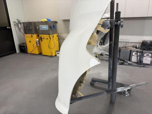 【左フロント修理③】　スペーシアカスタム　保険修理　フロントバンパー　フロントフェンダー　キズ修理　へこみ修理　板金　塗装　水性塗料　オリーブカーズ　三重県　四日市市