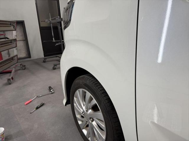 【左フロント修理③】　スペーシアカスタム　保険修理　フロントバンパー　フロントフェンダー　キズ修理　へこみ修理　板金　塗装　水性塗料　オリーブカーズ　三重県　四日市市