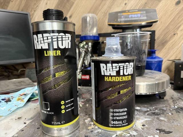 【ラプターライナー塗装】　ボンゴバン　ラプター　塗装　ルーフ塗装　　カスタム　クリア剥がれ　塗装剥がれ　代車無料　オリーブカーズ　三重県　四日市市