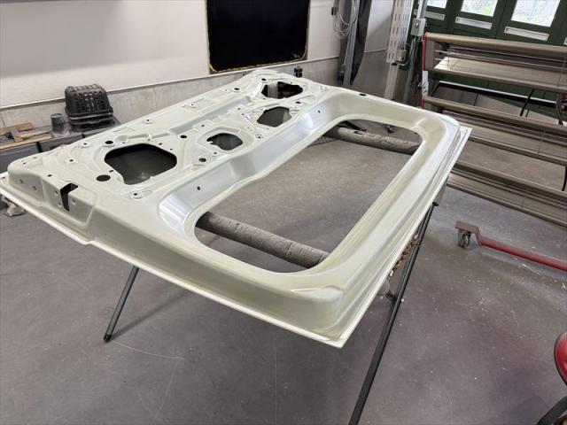 【リア修理②】　ジムニー　JB64　追突被害　保険修理　リアゲート交換　ホイール　タイヤ　交換　塗装　キズ修理　へこみ修理　オリーブカーズ　三重県　四日市市