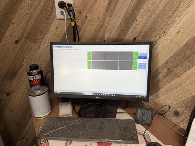 【リア修理②】　ジムニー　JB64　追突被害　保険修理　リアゲート交換　ホイール　タイヤ　交換　塗装　キズ修理　へこみ修理　オリーブカーズ　三重県　四日市市