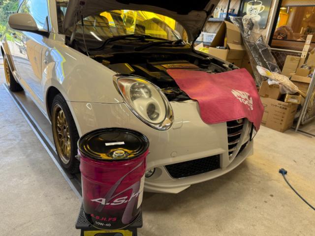 【エンジンオイル交換】　アルファロメオ　ミト　オイル交換　エレメント交換　オイルフィルター交換　アッシュオイル　お値打ち　安い　オリーブカーズ　三重県　四日市市