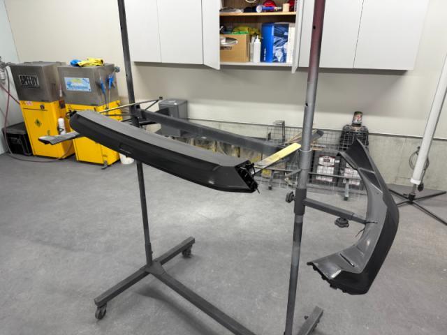 【スポイラー塗装】　シビック　スポイラー　スポイラー取付　フロントスポイラー　サイドスポイラー　グリル塗装　カスタム　部品持ち込み　ボディ同色　塗装　お値打ち　安い　代車無料　オリーブカーズ　三重県　四日市市