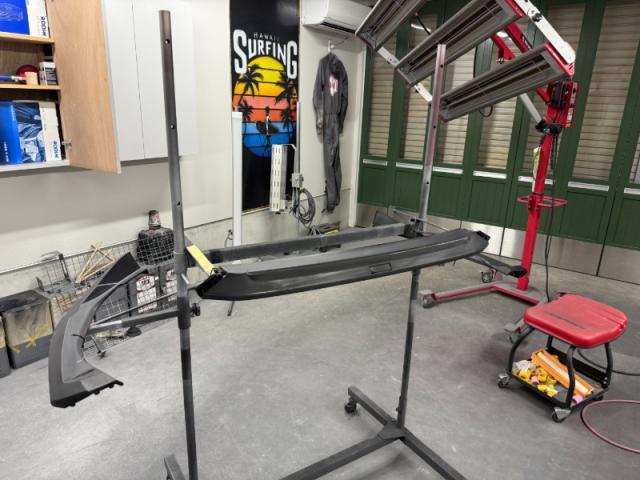 【スポイラー塗装】　シビック　スポイラー　スポイラー取付　フロントスポイラー　サイドスポイラー　グリル塗装　カスタム　部品持ち込み　ボディ同色　塗装　お値打ち　安い　代車無料　オリーブカーズ　三重県　四日市市