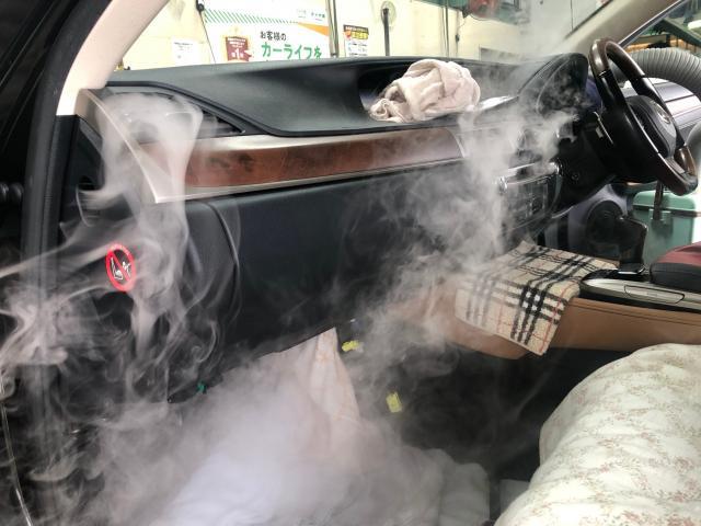 エアコン臭い車　レクサスGS　エアコンの風がカビ臭い　生乾きの臭いなどが
カーエアコンクリーニング　カーエアコン内部洗浄で　ホームエアコンクリーニングのように