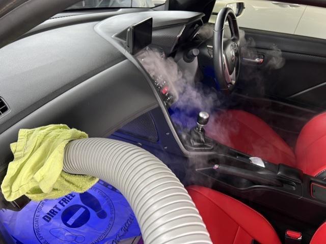車のエアコン臭い　カーエアコンメンテナンスなどで　ホンダS660　カーエアコンクリーニング　高圧洗浄でホームエアコンクリーニングのようにカーエアコン洗浄　エアコン洗浄料金　全国一律料金です　S660エバポレーター洗浄