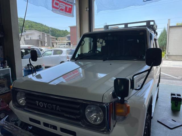 岐阜県、愛知県のスタッフがランクル　車のエアコンメンテナンス　ランクルエバポレーター洗浄でカーエアコン内部の汚れカビを洗い流します。
内視鏡付き洗浄工具と当社オリジナル工具でホームエアコンクリーニングのように洗浄