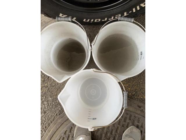 車の大掃除を早めに依頼　夏頑張ってくれたカーエアコンを
内視鏡一体型洗浄工具で見ながら本格的に洗浄だ　車のエアコン臭い　車のエアコン汚れ　エバポレーターのホコリ　エバポレーターのつまりを本格的に洗浄可能
全国施工可能です。