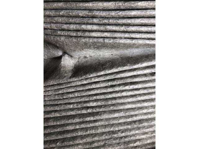 メルセデスベンツB180 　エアコンフィルター　メルセデスベンツエアコン洗浄
カーエアコンクリーニングでメルセデスベンツエアコン内部メンテナンス