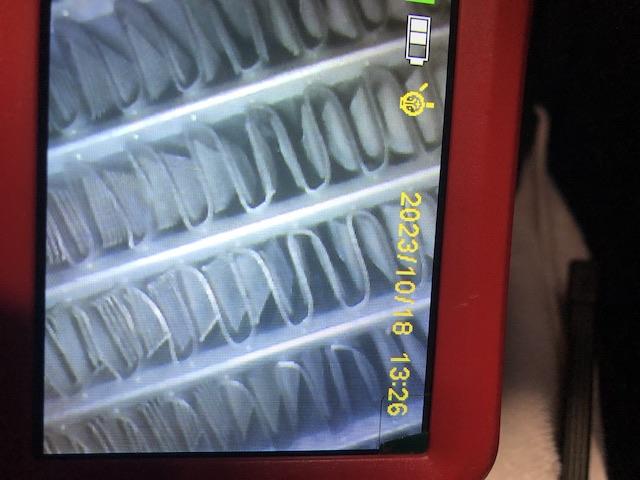 メルセデスベンツB180 　エアコンフィルター　メルセデスベンツエアコン洗浄
カーエアコンクリーニングでメルセデスベンツエアコン内部メンテナンス