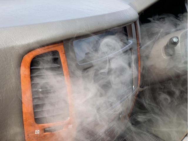 花粉症対策で車のエアコン洗浄　ランドクルーザー１００　カーエアコンクリーニング　
栃木県エバポレーター洗浄　栃木県カーエアコン洗浄
全国施工可能です