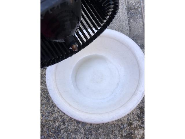 

カーエアコンクリーニング　メルセデスベンツエアコン臭いの原因の取り除き方は？ＧＬＥ　カーエアコンクリーニング料金　カーエアコンクリーニング動画　メルセデスベンツエバポレーター洗浄動画　ベンツエアコン洗浄料金