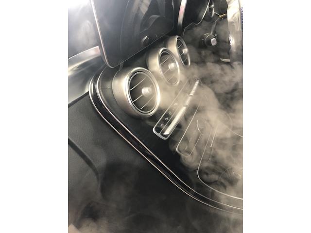 エアコン臭いメルセデスベンツ　メルセデスベンツエアコンメンテナンス　車のエアコン洗浄　千葉県野田市エバポレーター洗浄Ｃクラス　クリーニング・清掃　カーエアコンクリーニング料金