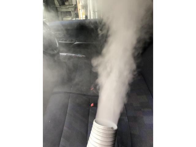 中古車の車のエアコン臭い　中古車エアコン　埼玉県　三郷市　カーエアコン洗浄　エバポレーター洗浄動画　エバポレーター洗浄料金　ムーヴ　車のエアコン洗浄料金　　埼玉県　三郷市　野田市　東京　関東近郊