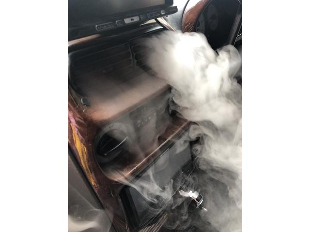 中古車の車のエアコン臭い　中古車エアコン　埼玉県　三郷市　カーエアコン洗浄　エバポレーター洗浄動画　エバポレーター洗浄料金　ムーヴ　車のエアコン洗浄料金　　埼玉県　三郷市　野田市　東京　関東近郊